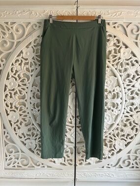Mountain Equipment Company Women’s Lightweight Hiking Pants Green Medium